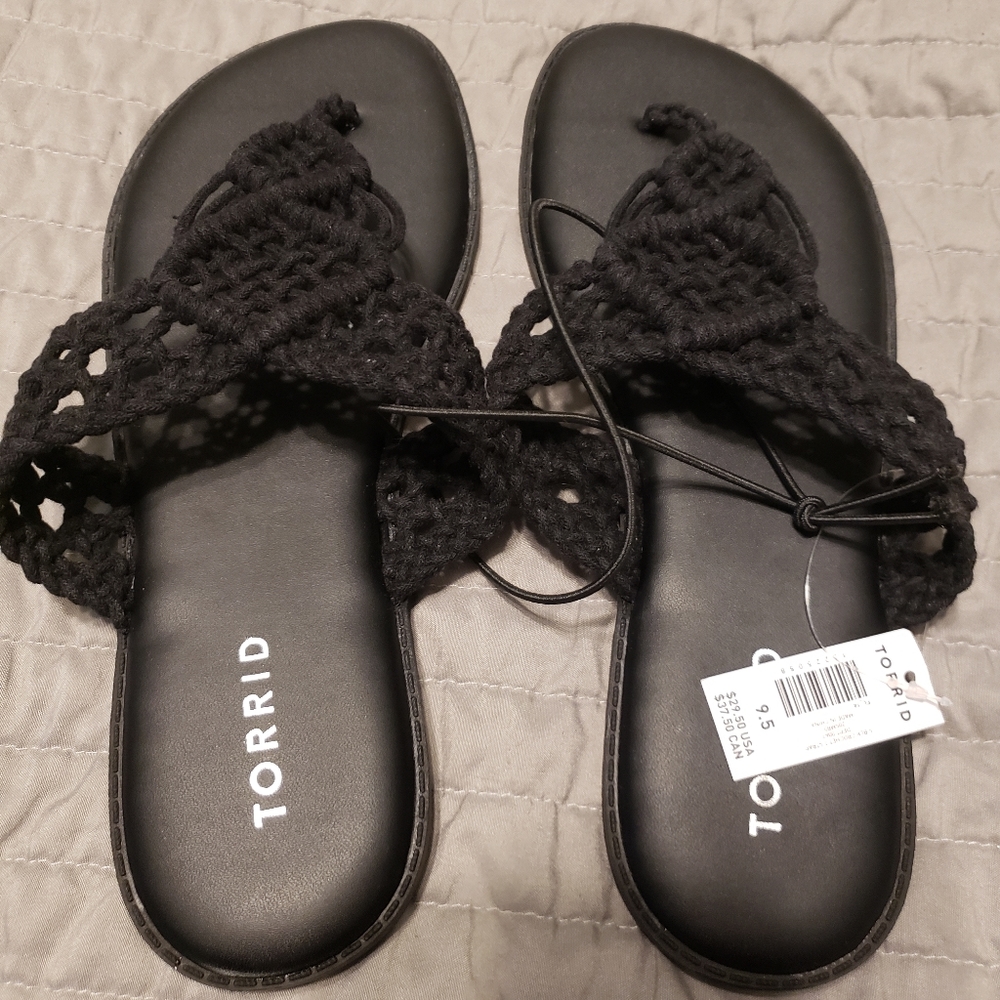 Torrid Macrame / Crochet Flip Flops 9.5